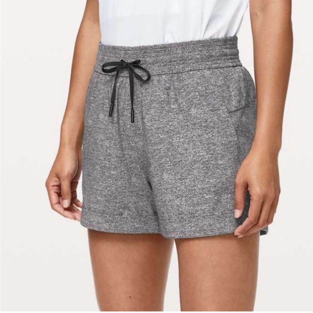 Lululemon Spring Break Away Women's Shorts